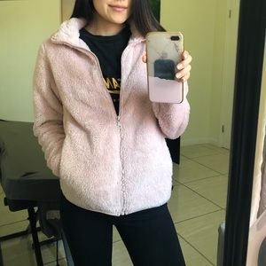 Uniqlo Light Pink Fuzzy Jacket